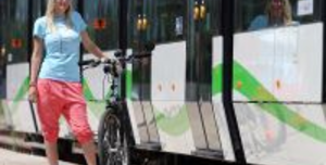 Fotó: Miskolcon lehet kerékpárral villamosra szállni