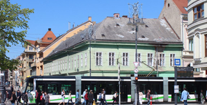 Fotó: Ideiglenes buszmegálló áthelyezés a Kazinczy utcán