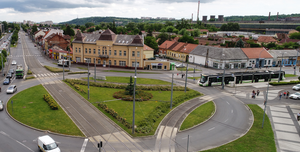 Fotó: Felújítási munkálatok az Újgyőri főtér villamos-megállóhelyen