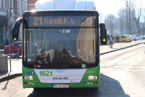 További 21-es busz érinti igény szerint a Szondi György utca megállóhelyet