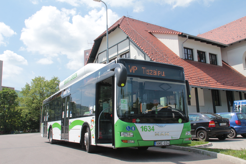 Villamospótló autóbusz közlekedik az Újgyőri főtér – Felső-Majláth között
