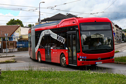 Tovább folytatódik a BYD csuklós autóbusz tesztelése Miskolc utcáin