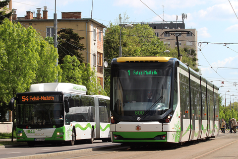 autóbusz, villamos