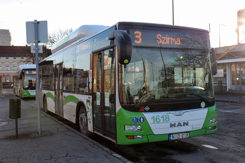 3-as autóbusz a Búza téren