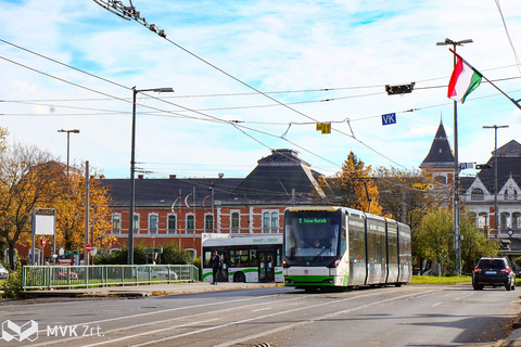 1V villamos Miskolcon ősszel