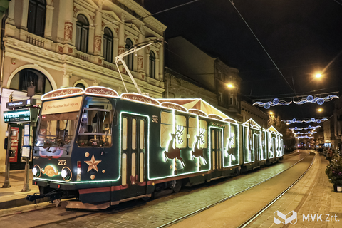 Miskolci Adventi Villamos a belvárosban este