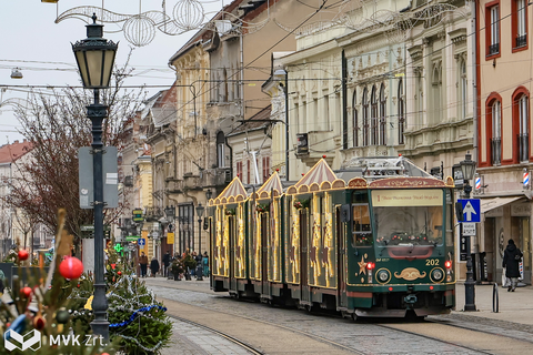 Miskolci Adventi Villamos a belvárosban