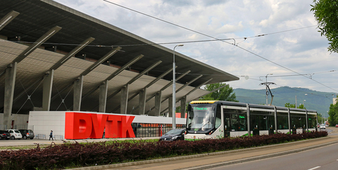 MVK villamos a DVTK stadionnál