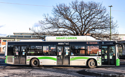 4-es jelzésű autóbusz