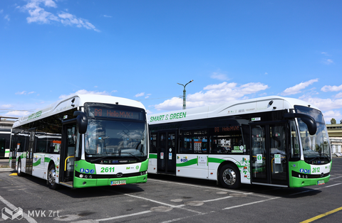 BYD szóló e-busz átadás az MVK telephelyén