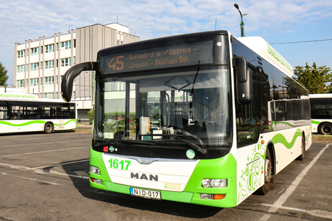 45-ös jelzésű MVK autóbusz