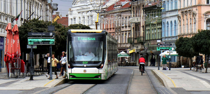 Baleset miatt villamospótló autóbuszok közlekednek a Diógyőri Gimnázium és Felső-Majláth között