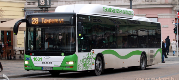 Június 4-én délután a Népkertnél tervelve közlekednek az autóbuszok